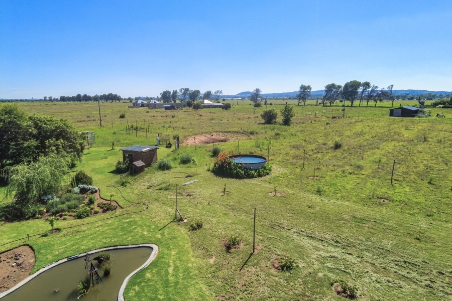 Commercial Property for Sale in La Hoff North West